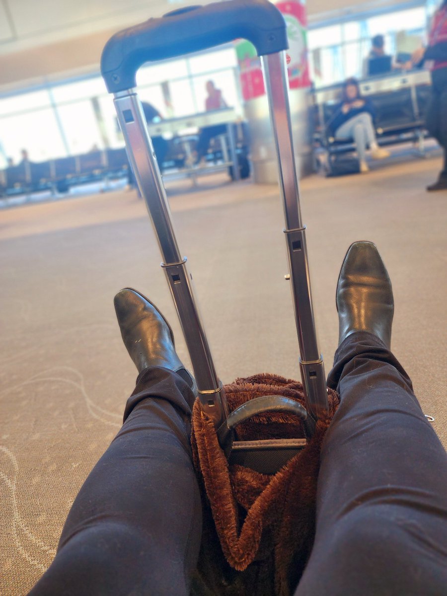 One of these days, I'm going to take advantage of an airport shoe shine.