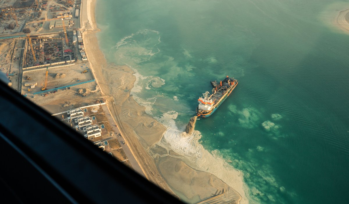 Headed to #AGU23 today? Join Wallenberg Fellow <a href="/jb_jouffray/">Jean-Baptiste Jouffray</a> at 5pm to learn why #OceanSand must be put on the ocean sustainability agenda.

(Part of session SY54A: Impacts of Mineral Extraction &amp; Artisanal Mining on Societies &amp; Natural Environments) ⤵️
agu.confex.com/agu/fm23/meeti…