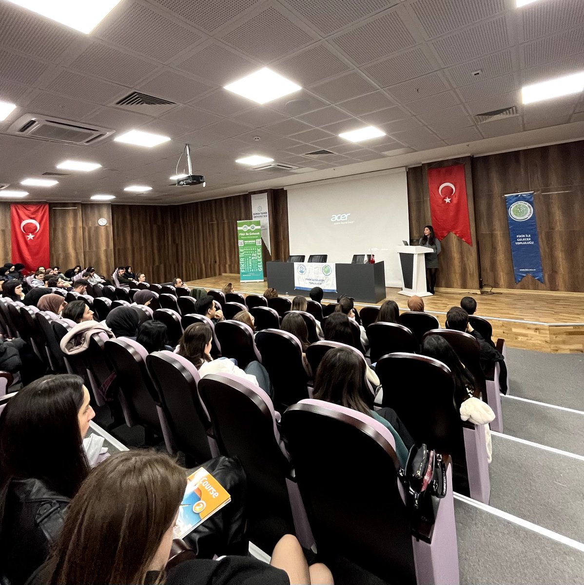 ✨#BirlikteGelecek markamızın ikinci etkinliği olan “Kurumsal Sosyal Sorumluluk Zirvesi” ile sizlerleyiz.

📍Kurumsal Sosyal Sorumluluk adına önde gelen marka yöneticileri ile iş hayatında Sosyal Sorumluluk kavramını konuştuğumuz etkinliğimizi tamamladık!💚