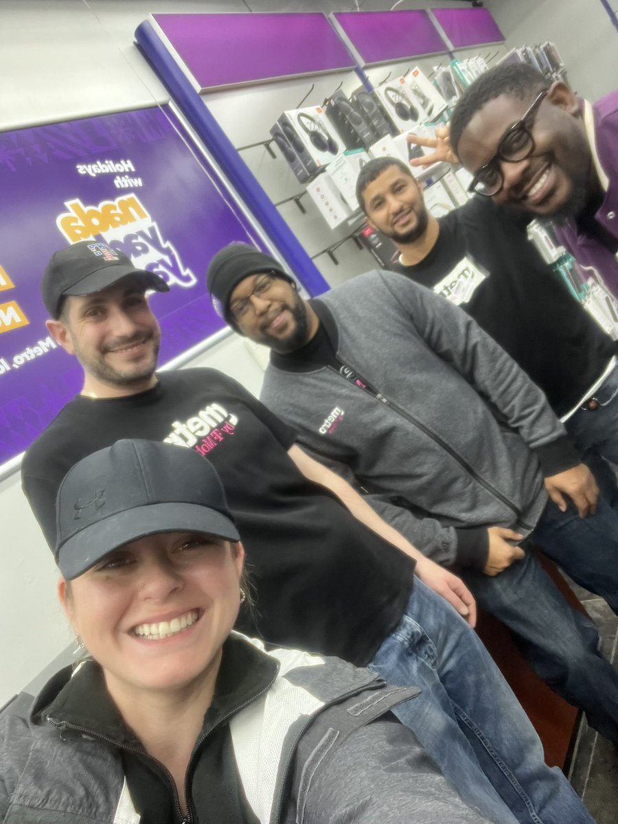 ᗩᒪᗰᗩ 📱 (@alma_mich7) on Twitter photo It is always a pleasure to get the opportunity to spend time out in the field with my Michigan & Detroit teams! Thank you <a href="/b_barkoff/">B. Barkoff</a> <a href="/MiaMiaMichigan/">Maria Neikirk</a> <a href="/RDM_Ed/">Ed Jackson</a> Rodney, Libby & Seth!
#AssurantProud
#Michigan #Detroit
<a href="/WinstonAwadzi/">Winston Awadzi</a> <a href="/5GReyes/">Gary Reyes</a> @KHibMagenta <a href="/AlVasquez14/">Al Vasquez</a> It is always a pleasure to get the opportunity to spend time out in the field with my Michigan & Detroit teams! Thank you <a href="/b_barkoff/">B. Barkoff</a> <a href="/MiaMiaMichigan/">Maria Neikirk</a> <a href="/RDM_Ed/">Ed Jackson</a> Rodney, Libby & Seth!
#AssurantProud
#Michigan #Detroit
<a href="/WinstonAwadzi/">Winston Awadzi</a> <a href="/5GReyes/">Gary Reyes</a> @KHibMagenta <a href="/AlVasquez14/">Al Vasquez</a>