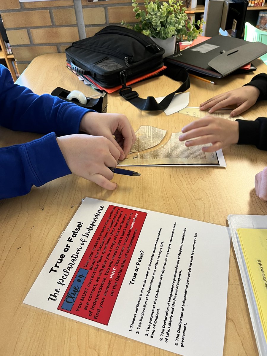 CC_MS_Library's tweet image. The library staff are huge Hamilton fans, so of course we needed to celebrate the Revolutionary War breakout activity in style! #work #riseup #hamilton @CCCSD_MS