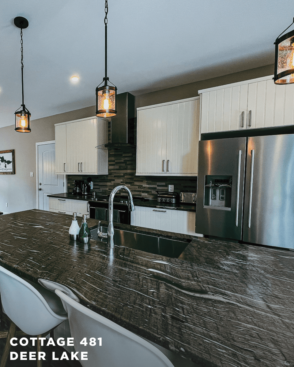 Cottage_ON's tweet photo. Get ready to stir up some fun in the kitchen on your family cottage getaway! 

Our featured catalogue of cottages is decked out with gourmet chefs' kitchens complete with state-of-the-art appliances, custom finishes, and some notable additions that make them truly unique. https://t.co/E9At9RsQIC