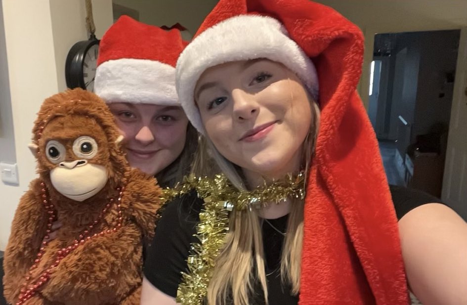 Today is #wearachristmashatday for @braintumourrsch! 16,000 people were diagnosed with a brain tumour in 2023. Only 1900 (12%) will see 2028. No one deserves to be told there's nothing that can be done. We've worn our hats and donated. Will you do the same? For a cure. ❤️