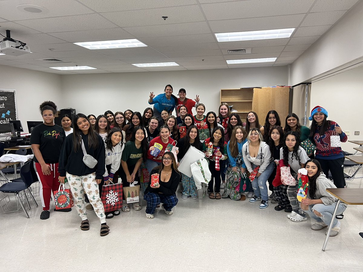 Harlan Hawk Softball tweet media