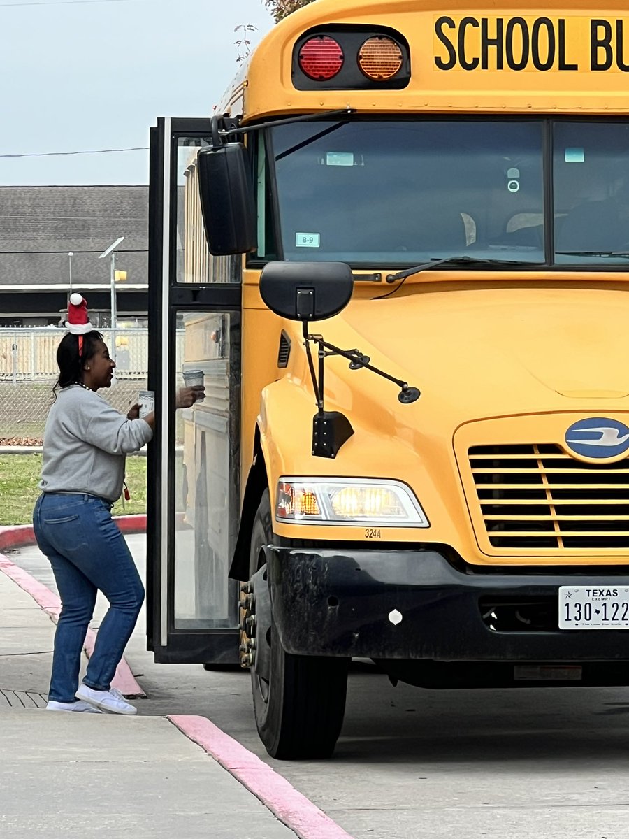 No role is to big or to small and here at @Impact_AISD. Thank you to all the wonderful bus drivers and aids that ensure our scholars get to Impact & home safely you are appreciated. Have a happy healthy holiday! 💙💛-Terryclaus