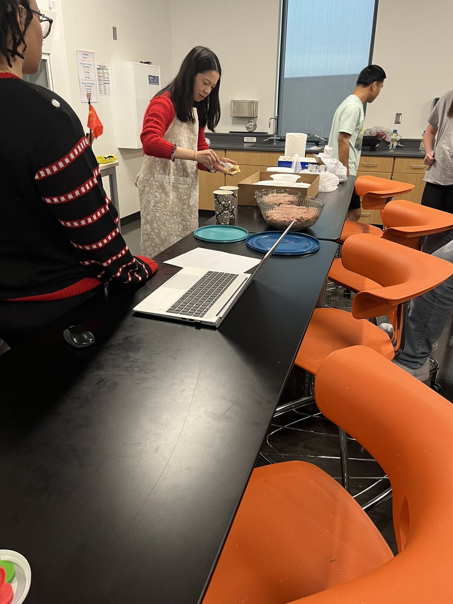 GorrinJM's tweet image. Hands-on learning today in Ms. Chen’s Chinese class as students learned the history of dumplings and then got to make their own!
