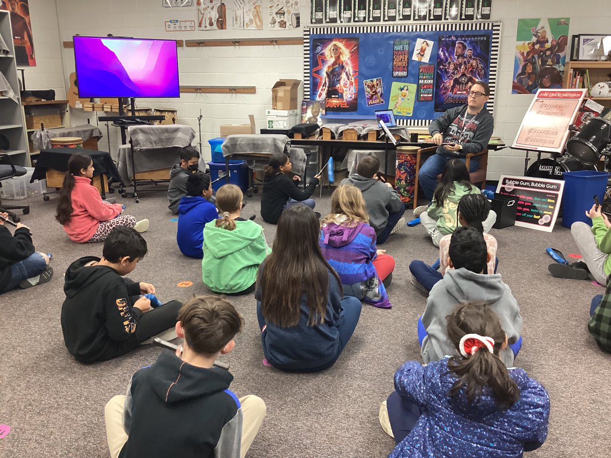 Thank you @Avery_Tigers for a great visit today! I really enjoyed getting into classrooms and talking with teachers and students. Students were so engaged in their learning and so friendly! @BellevueSchools #TeamBPS #FindJoyInTheJourney