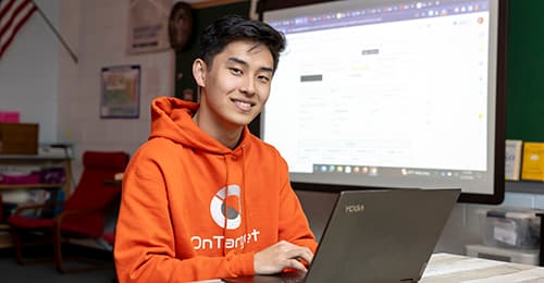 Amazing! @hcpss_chs senior William Gao recently published research he conducted as part of his Gifted and Talented Research Program in an international, peer-reviewed journal. WTG, William!  news.hcpss.org/news-posts/202…