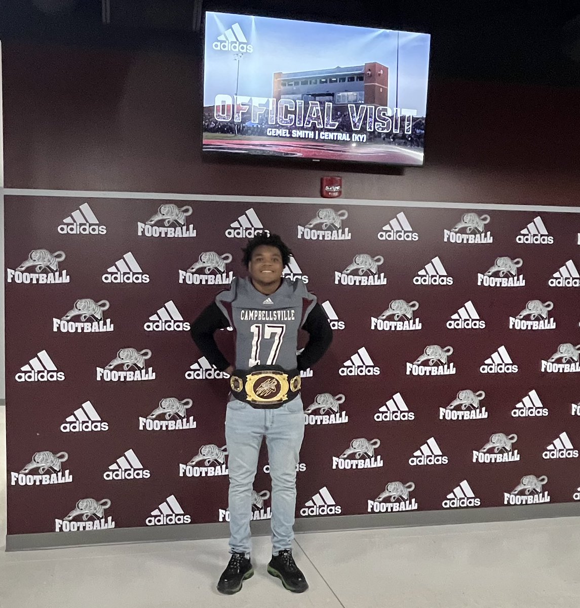 I had a great official visit today at Campbellsville University ‼️ Thank you @CoachRussCville <a href="/jeffowens95/">Jeff Owens</a> can’t wait to be back