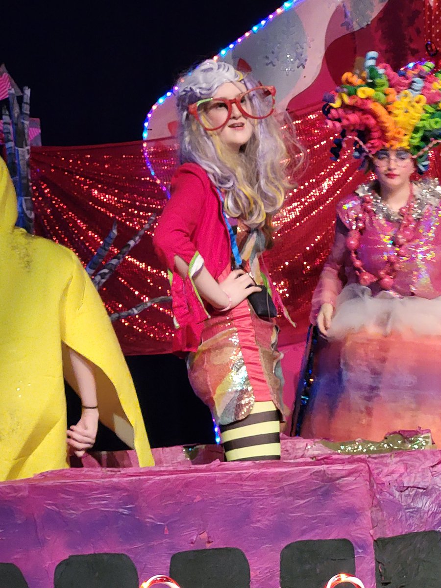 We have absolutely loved watching our not so wee first year taking part in the fabulous school panto. Such an amazing effort from all involved! <a href="/AlloaAcadPanto/">Alloa Academy School Pantomime</a> <a href="/AlloaAcademy/">Alloa Academy</a>