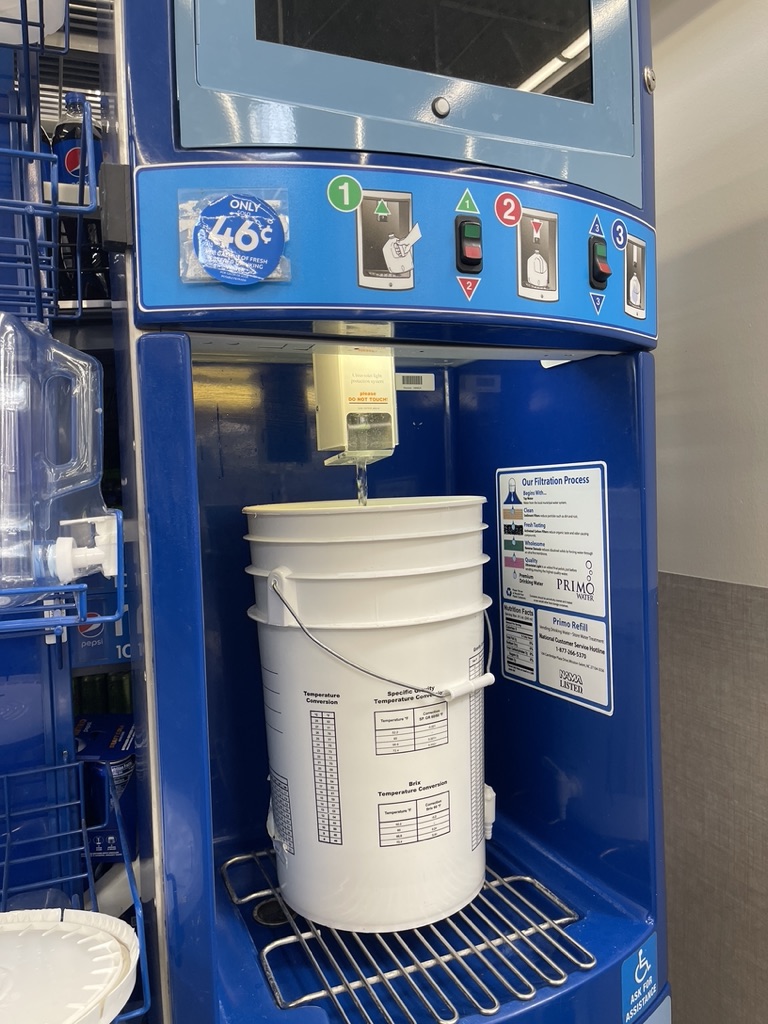 harley_vlogger's tweet image. Hey Walmart, you fucked up when you raised the price from 39 cents to 46 cents a gallon! So... bite me!
#grow3prep #cleanwater #reverseosmosis