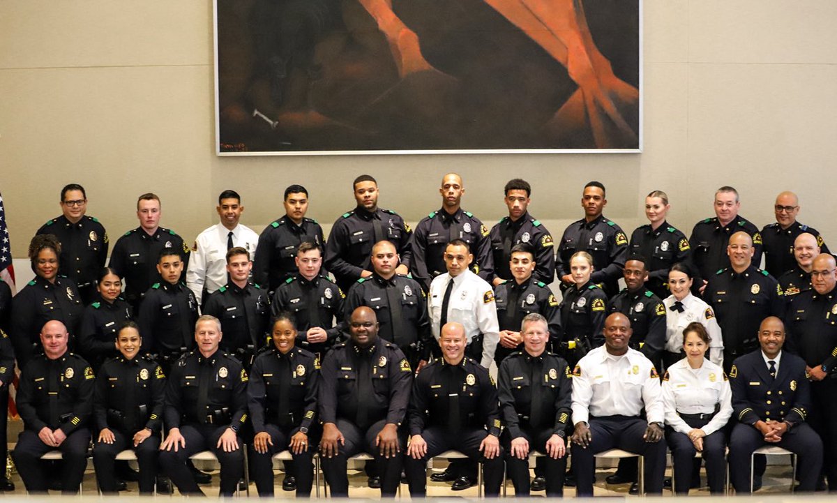 Fight for good, fight for each other and fight for this city! Congratulations to Class 392 on your graduation from the Dallas Police Academy. If you are ready to start making a difference, call a recruiter today 214-671-4409.