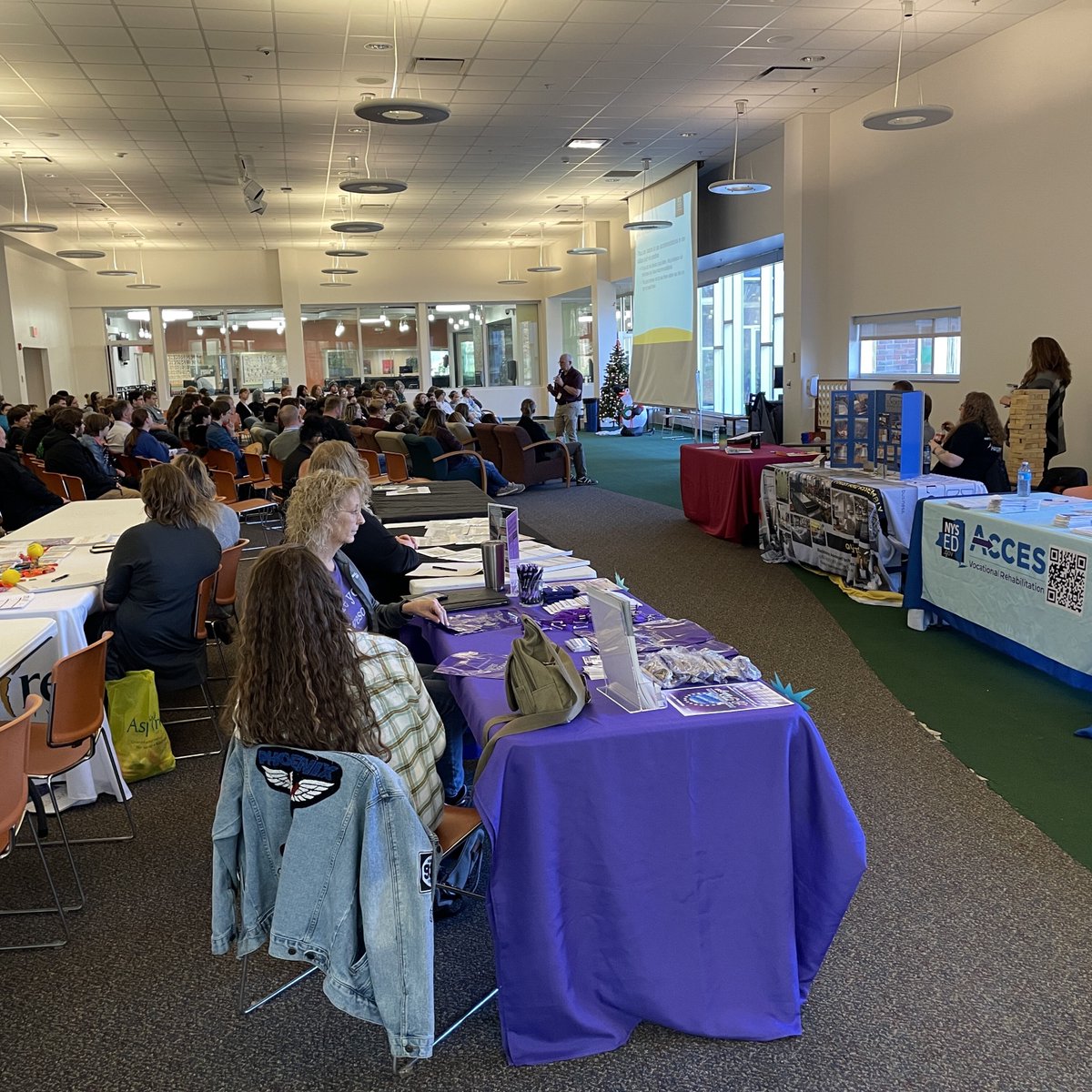 Today, Chautauqua County high school students attended a Transitions Workforce Fair at #SUNYJCC. Reps from Goodskills, E2CCB, Acces VR, Bush Furniture, Chautauqua Works, Aspire, Person Centered Services, Elwood Staffing, Artone, Marco, and Blackstone attended.