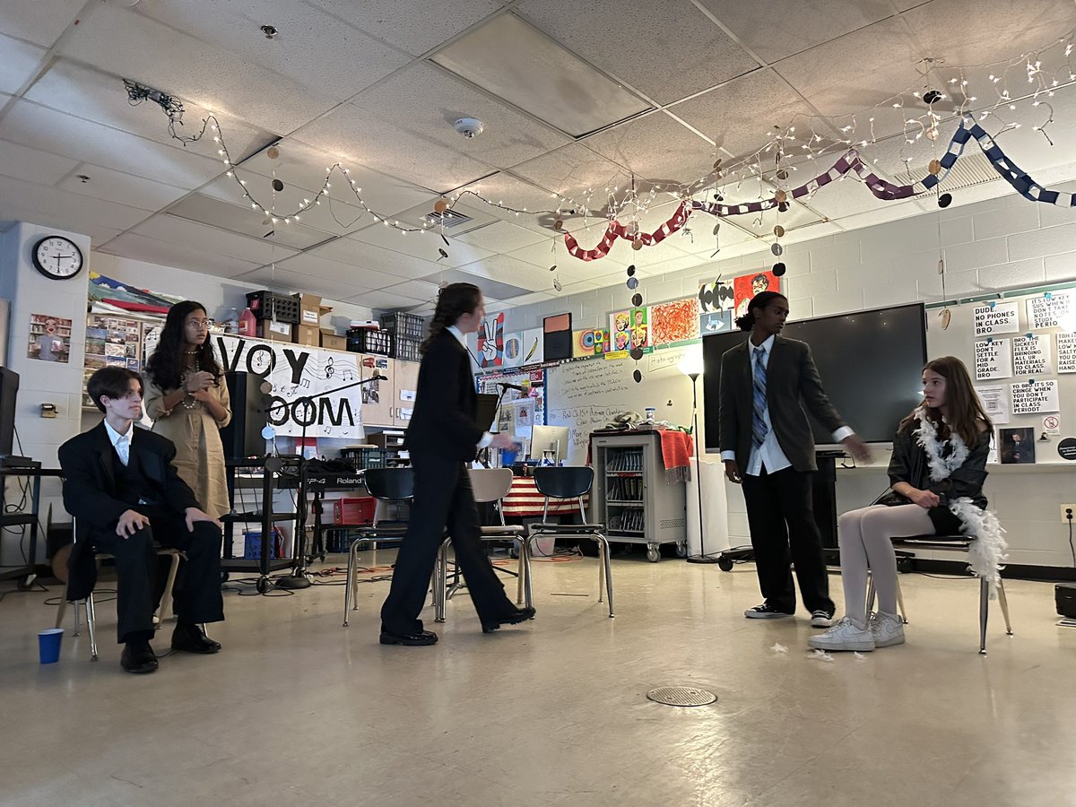 CAP 9 went back in time today to the Savoy Ballroom for their first interdisciplinary project of the year!