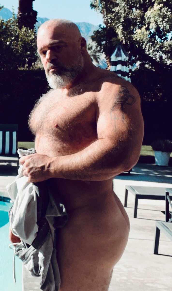 Gettin some sun on my Dad Bod! Happy Weekend to all….
