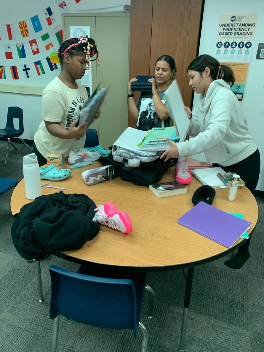 And the tallest tower goes to…the group that chewed up bubblegum &amp; stuck jolly ranchers in between to get them an additional 2 inches. Students were able to use anything they had to build the tallest tower. The smiles &amp; laughs were contagious today! <a href="/NGMSgators/">Northgate Gators</a> <a href="/AVID4College/">AVID</a>