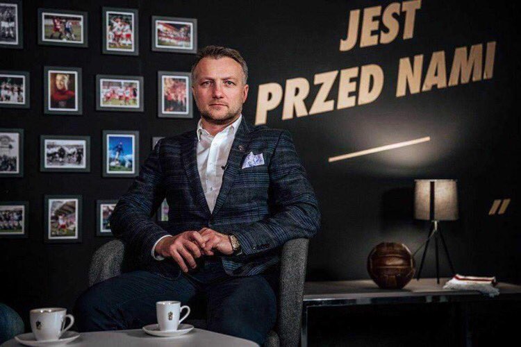 Nie_kojarze's tweet image. 🗓 17.12.2023
🕰 20:45
📻 Pokój dyskusyjny @LKS_Lodz 
🎙 @Arczi1908, @Semantyczny_Dan
🥷🏻 Gościem naszego pokoju będzie @SalskiT 

Do usłyszenia 🫡.