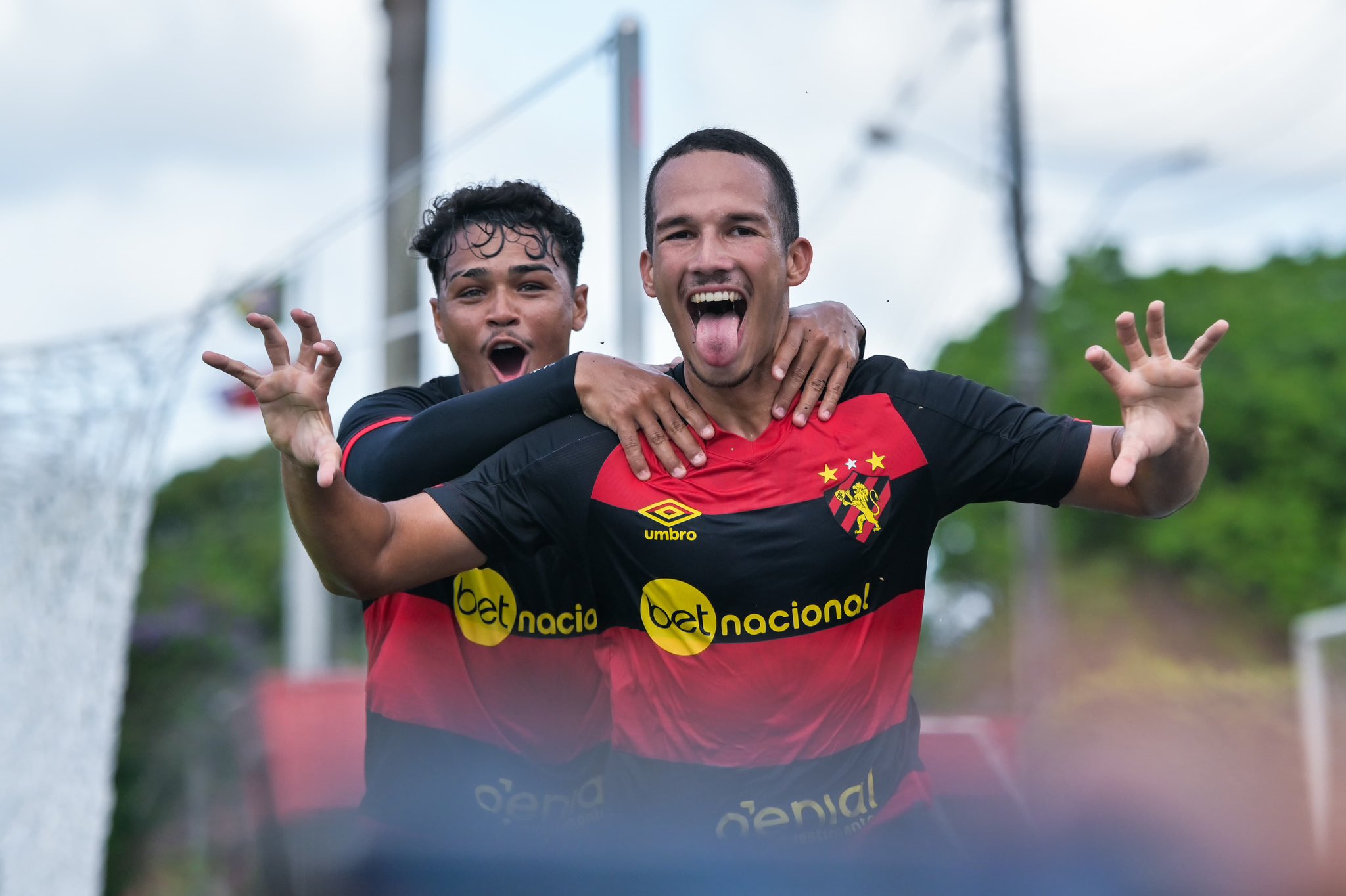 Sport Club do Recife on X: Ganhamos, seu Sidney! 🖤 Obrigado por ser Sport  e encantar gerações ao seu redor. Bom descanso e nossos sentimentos a toda  a família. / X