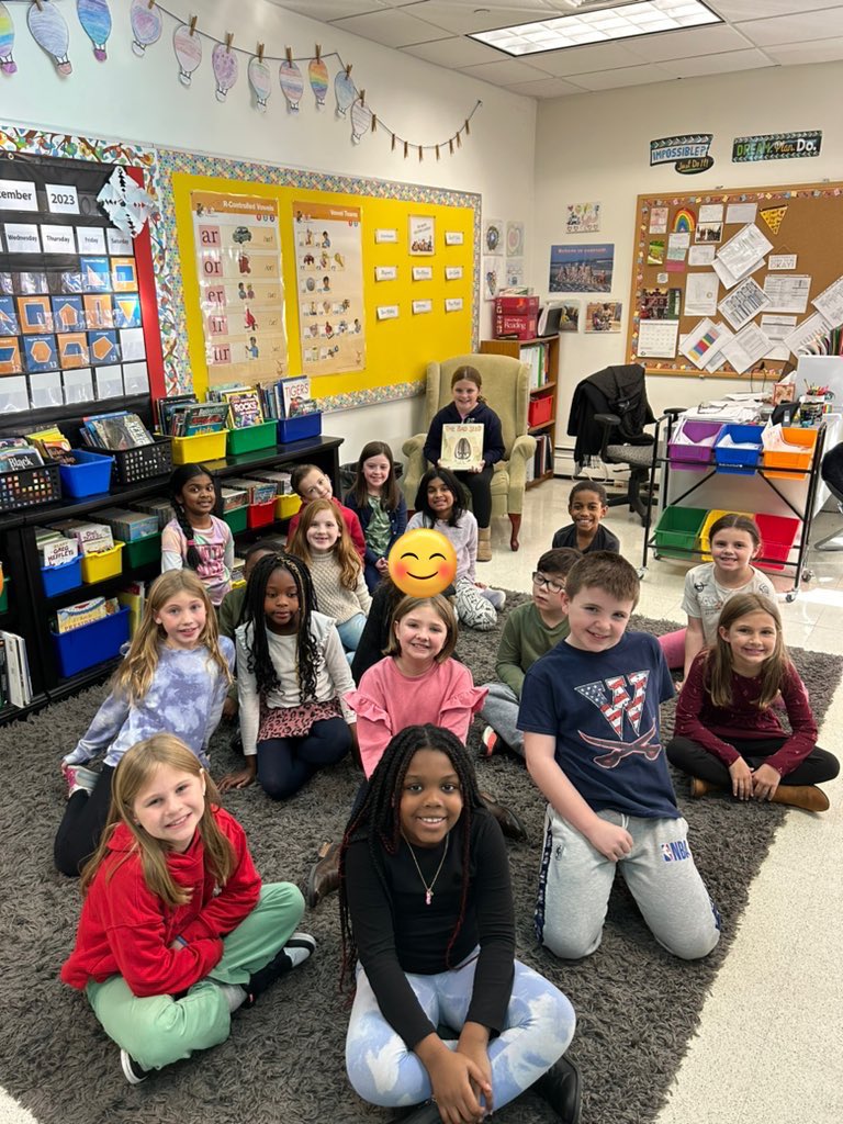elmstmorsels's tweet image. Friday afternoons are a perfect time to visit our buddies in Mrs. Turner’s class! 📚@elmstmorsels @MrsTurnerElm