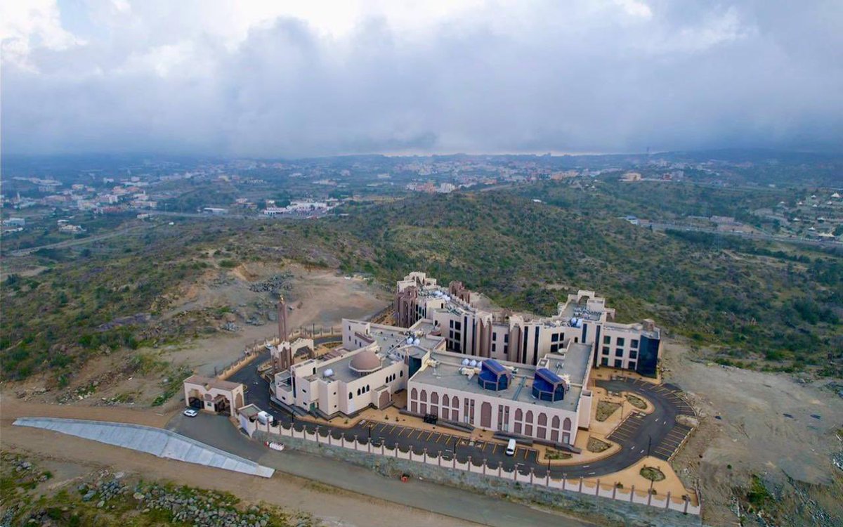 حصل منتجع إكرام الوطني التابع للجمعية الخيرية لإكرام المسنين (اكرام) على رخصة التشغيل للمنتجع للاقامة الدائمة والمؤقتة ورخصة النادي الاجتماعي والرعاية اليومية، وذلك ليخدم كبار السن على مستوى المملكة
 جزى الله خيراً كل من دعم هذا المشروع الرائد على مستوى الوطن.
<a href="/HRSD_SA/">وزارة الموارد البشرية والتنمية الاجتماعية</a>