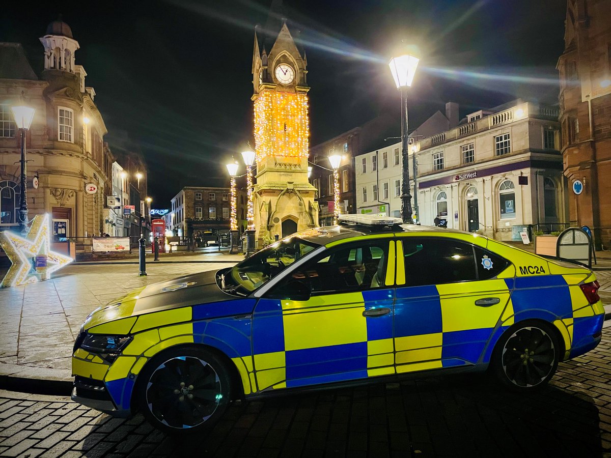 OP Limit Drink & Drug Drive checkpoint tonight in Penrith Town Centre with ACC Blackwell & Dep PCC Mike Johnson. 

1 Arrest for Over the Prescribed Limit of Drugs 
1 Driver issued points and fine for no insurance 

#OPLimit
#CommunityFocus
#RoadSafety