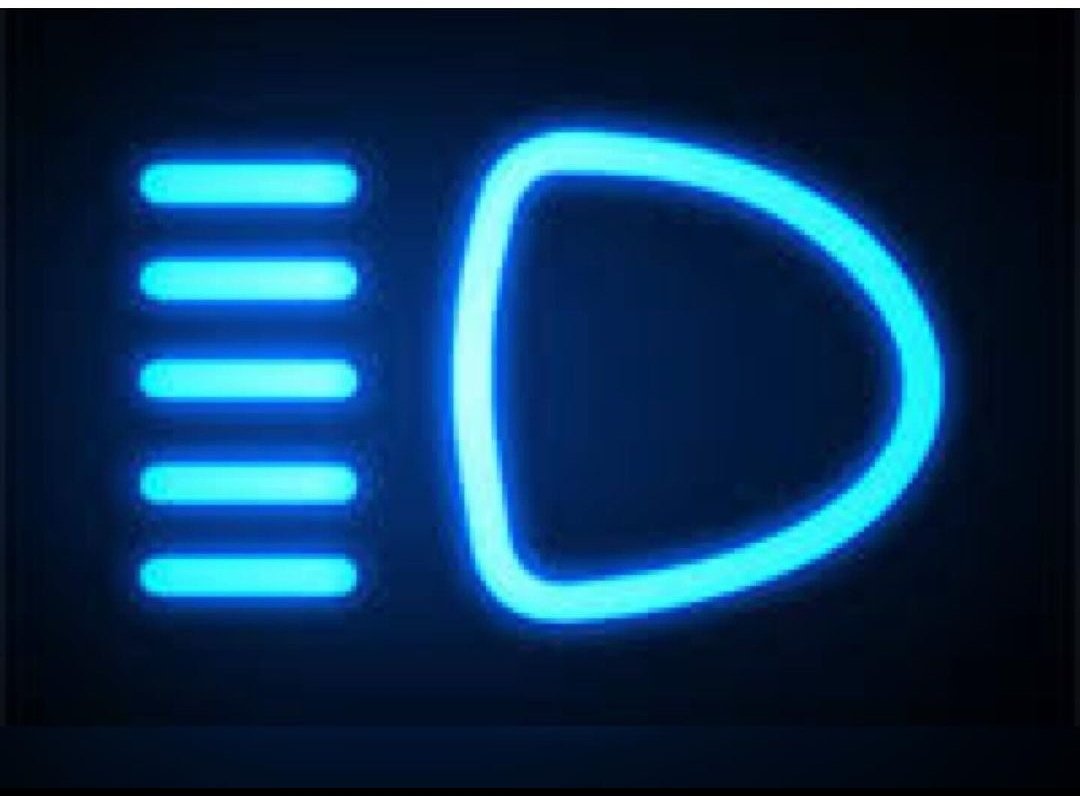 *Se hace de noche*

Automáticamente los pendejos: