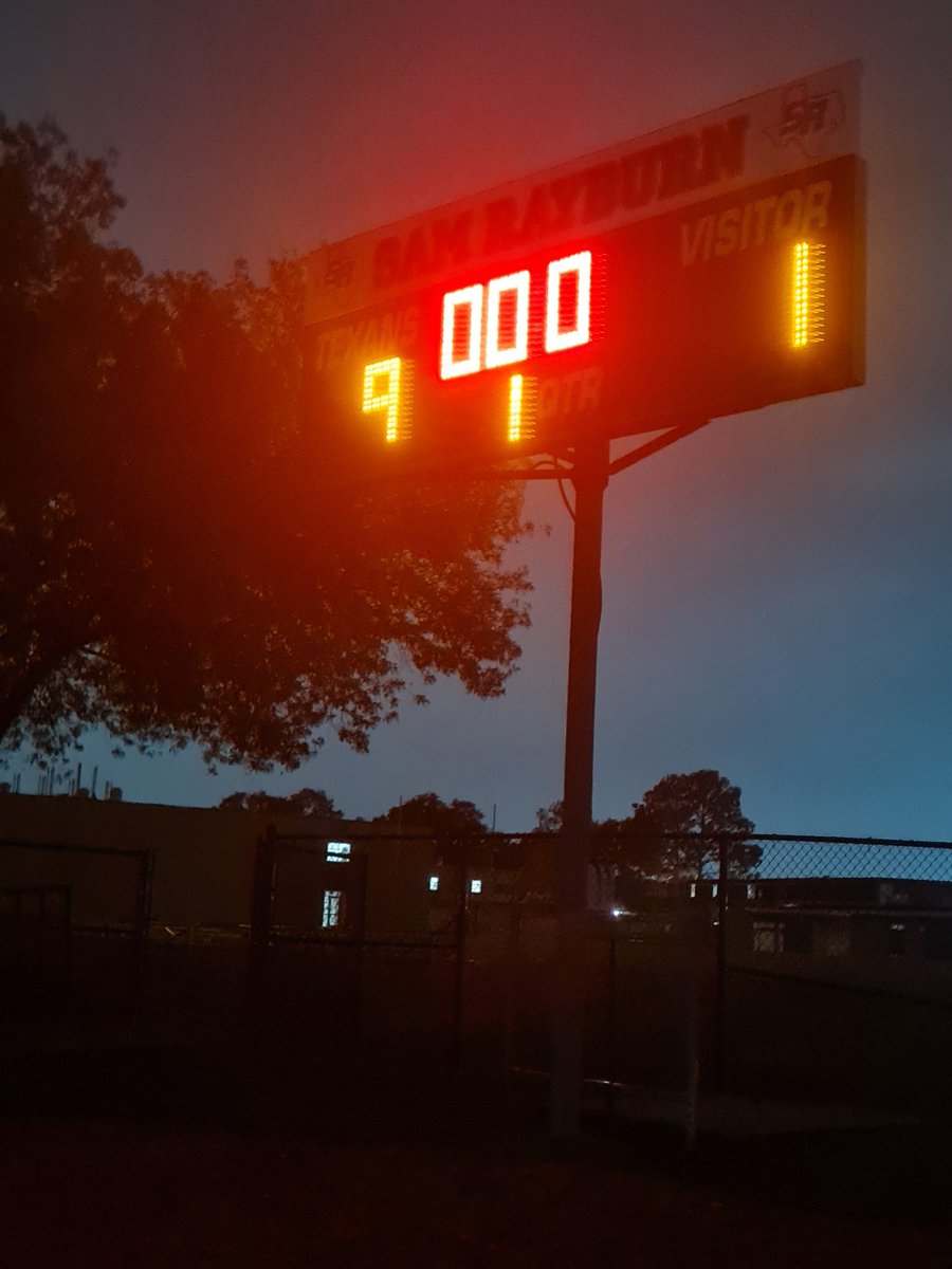 Trying to get better each scrimmage. It's about attitude, turning it on, and perfecting the small things! Varsity and Jv with the wins! @SRHSprincipal23 <a href="/SRLadyTexans/">SRHS Lady Texan Soccer</a> <a href="/SamRayburn_HS/">Sam Rayburn High School</a> <a href="/gonz5307/">Coach Gonzalez M.Ed</a>