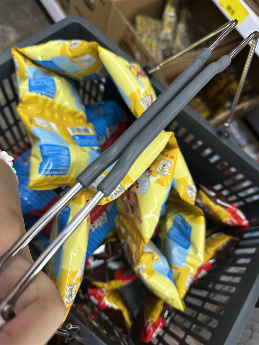 jslsprogram's tweet image. #jslsprogramproofs: Christmas Drive 2023

Ito po yung mga napamili kanina + total expenses + receipt

Salamat sa pagiging Santa Claus niyo sa maga bata. Truly, the spirit of giving is never lost! Advance merry christmas to everyone!