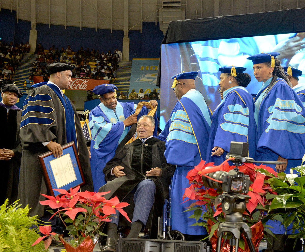 SouthernU_BR's tweet photo. Congrats Fall Class of 2023! Thank you to speaker @JosephWalker3 for the powerful message and @RevJJackson for coming out to receive his honorary degree! We wish all of our graduates continued success! 💙 💛  #WeAreSouthern #HBCU #SUgrad23 https://t.co/KWjhxKxXH6