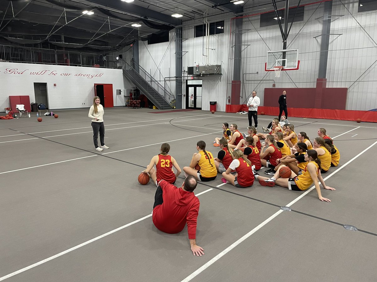 This week we had a recent Kuemper Alum <a href="/CMayhall23/">Catherine Mayhall</a> come and talk to the girls! Wisdom and knowledge from someone who loves the game!! Thank you Cate!!
