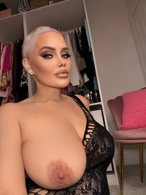 You have 10 seconds to talk to me&hellip;👋🏻 What would you say? https://t.co/2LWAkXZwXW