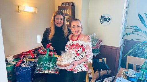 ROIG_DC's tweet image. Taking some time with our wonderful RC family to celebrate the holiday season with our traditional Christmas lunch. #holidayparty #HolidaysAreComing @MarianaRoig @DaysiGill