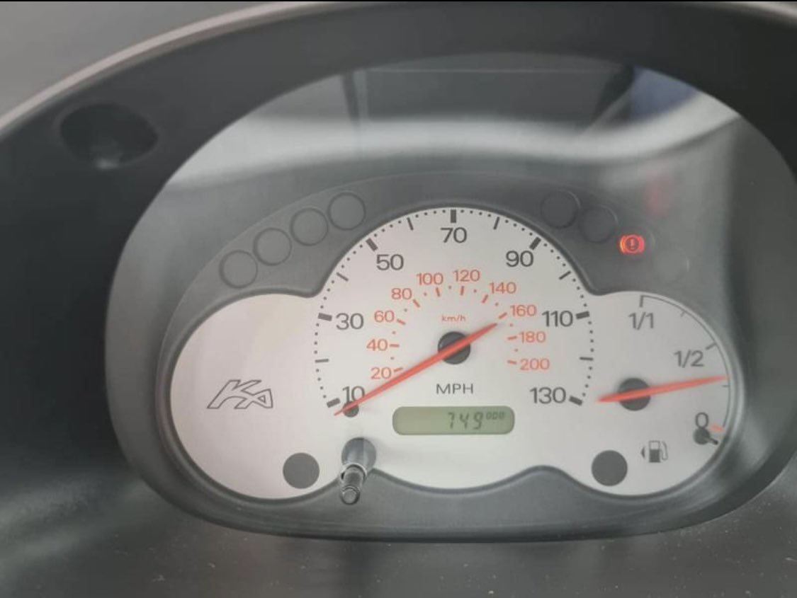 Just happened across a 749-mile Ford Ka for £3000 on my local FB selling page… surely unrepeatable.
Someone on #WeirdCarTwitter must be able to give it a home? @ThePollitt @thealso @joncoupland