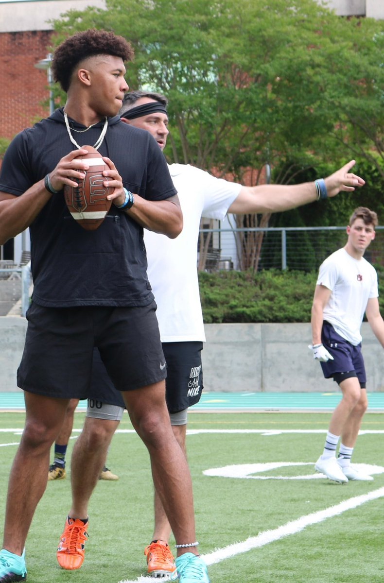 Time for the next chapter my bro📚🔥. Let’s get it! 🎯🎯🎯<a href="/huttonreed24/">Hutton Reed</a> <a href="/bhamqb_100/">Coach Jason QB/100</a> <a href="/robby_ashford/">Robby Ashford</a>