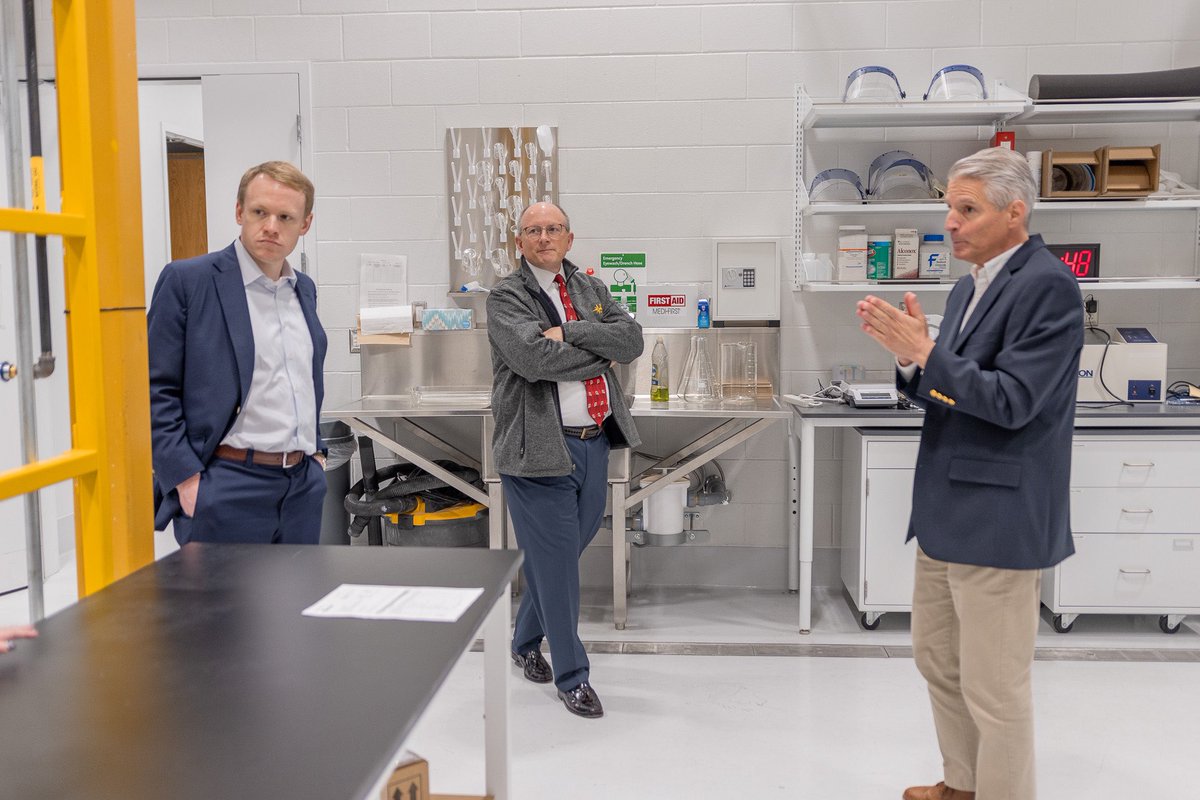 I had a great time touring @EastCarolina with @timreedernc . Thank you to @ECUChancellor for showing us around campus! ECU is doing an incredible job preparing its students to thrive in the dynamic and competitive landscape of the modern workforce. #ncpol