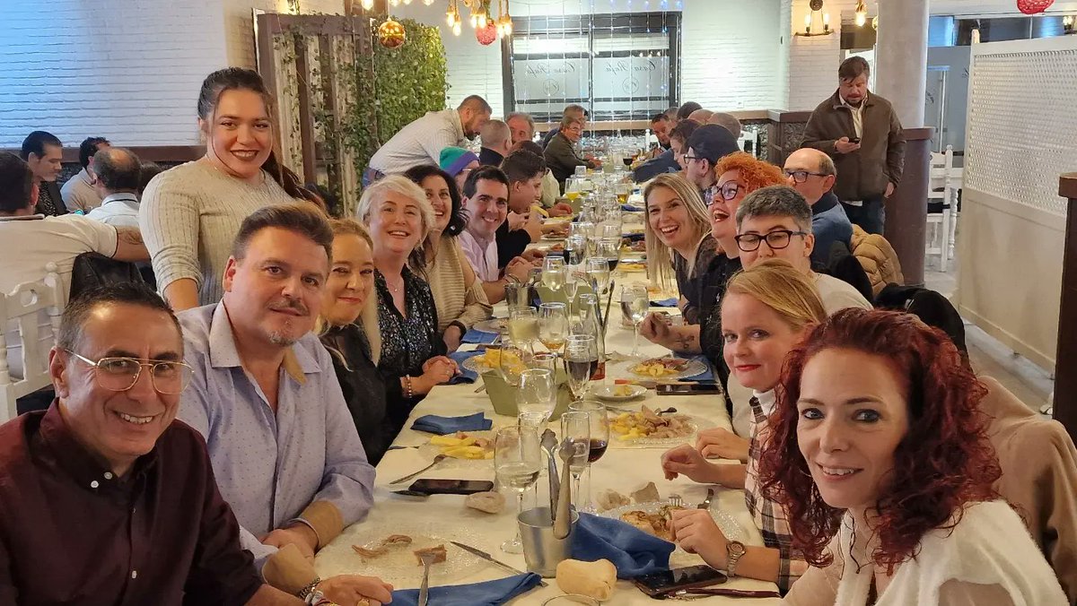 Cena navideña de Protección Civil Dos Hermanas 2023. Nos acompañan las agrupaciones de Sevilla y Alcalá de Guadaira, representantes de la Delegación de Movilidad del Ayuntamiento de Dos Hermanas y Policía Local