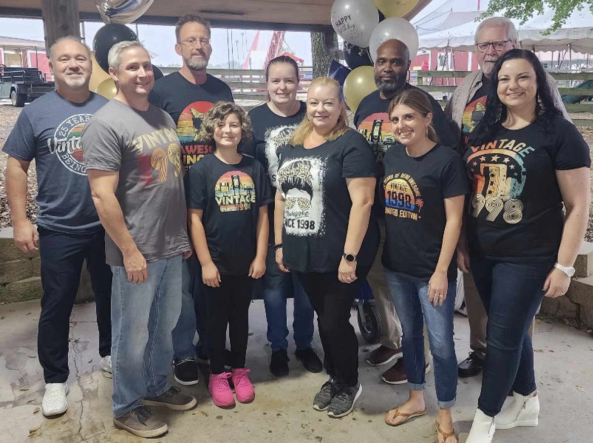 P E Systems employees enjoy a family fun night and celebrate 25 years of the Dayton, Ohio office. Click the article below to read more... pesystems.com/p-e-systems-en…