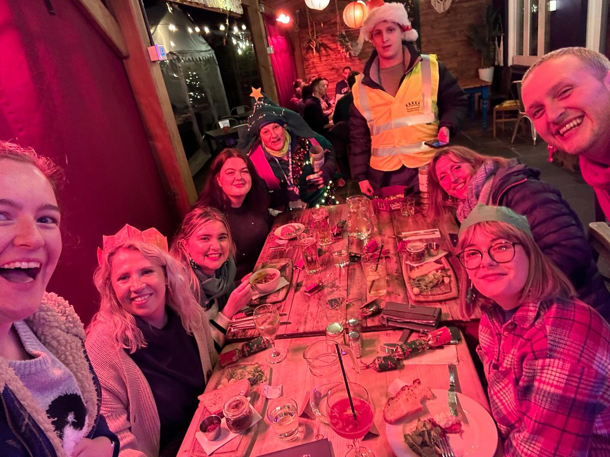 When you can’t make the team Christmas evening dinner out but you still track them down on the NBT charity float xx 🎄@TissueNBT @NBT_IPCT