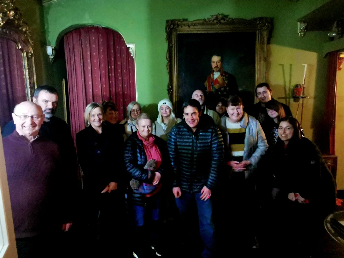 A fabulous feel-good Flicker of Fear at Closeburn Castle tonight! And here's some of our amazing guests who helped make it such a special occasion - thank you all so much for coming! #storytelling #ghoststoriesforchristmas