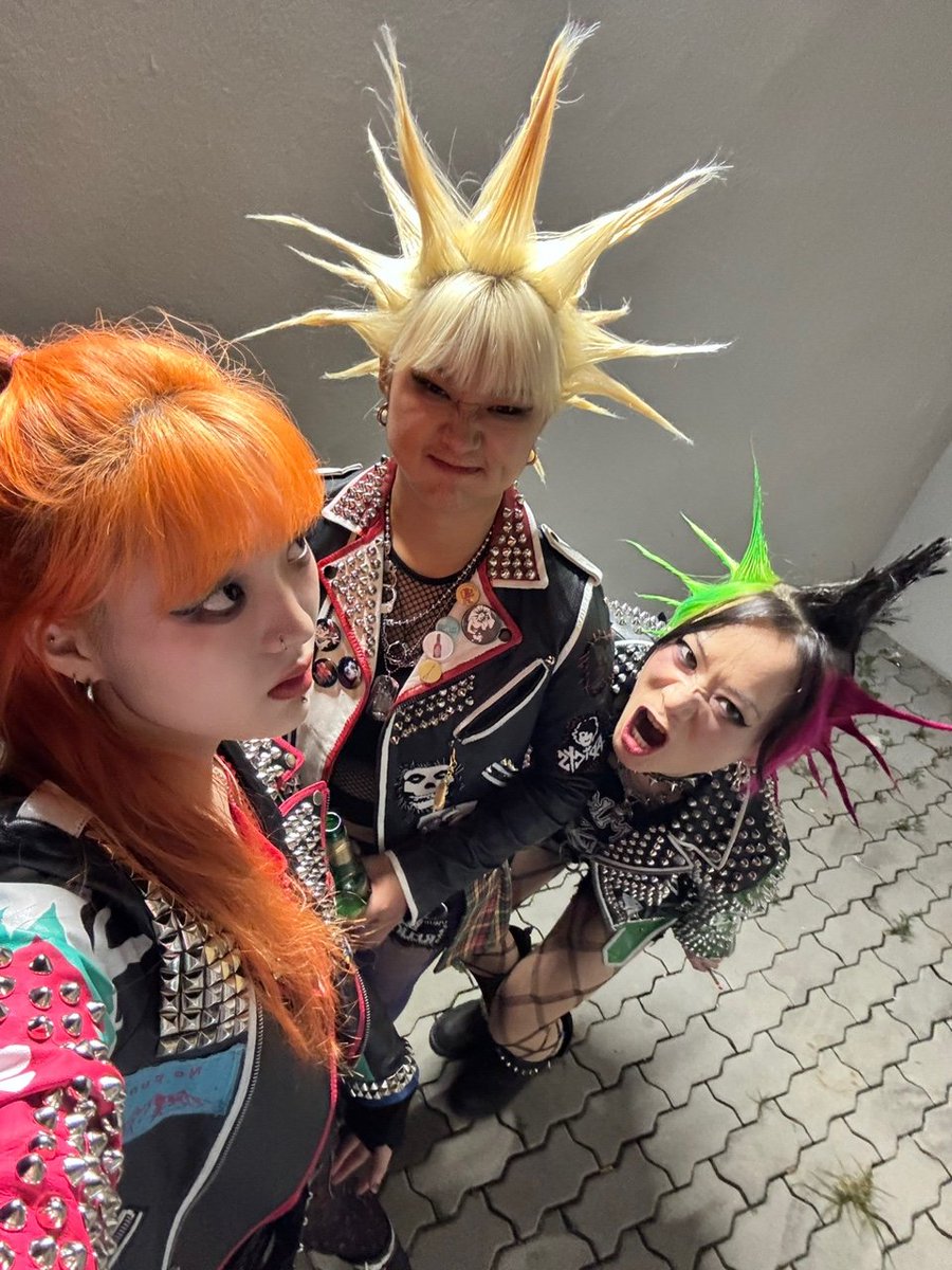 Rumkicks 럼킥스 (punk) 🇰🇷 tweet media