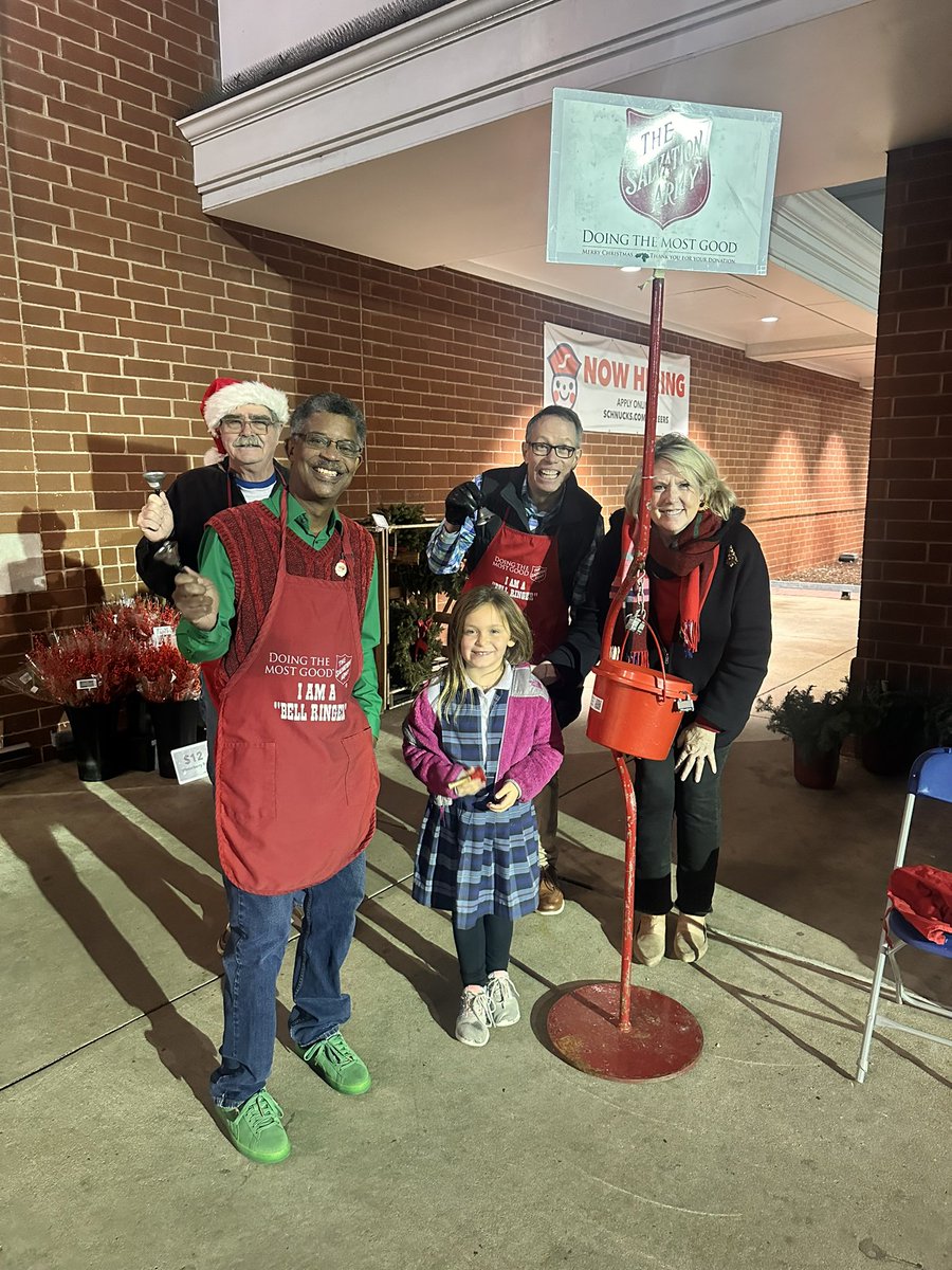 Spread some holiday cheer with <a href="/Donnybrookstl/">DonnybrookSTL</a> as they ring the bell for <a href="/SalArmySTL/">The Salvation Army St. Louis</a> <a href="/Schnucks/">schnucks</a> in Ladue!