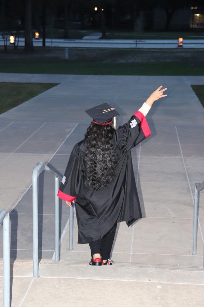 Not an ending, just new beginnings❤️

Bachelors in Sports Administration, Co ‘23🎓

#uh23