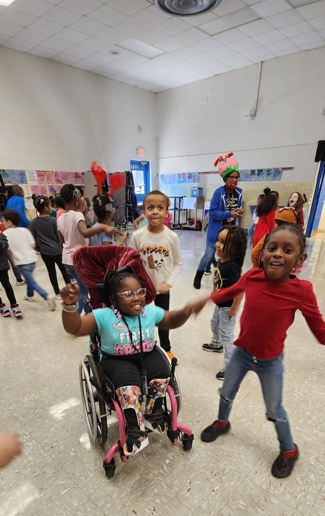 RBWTinyTigers's tweet image. RBW students celebrated meeting their first attendance goal today with an AttenDANCE party, and our first two bikes were raffled off. Our winners are so excited to have new bikes and helmets!
