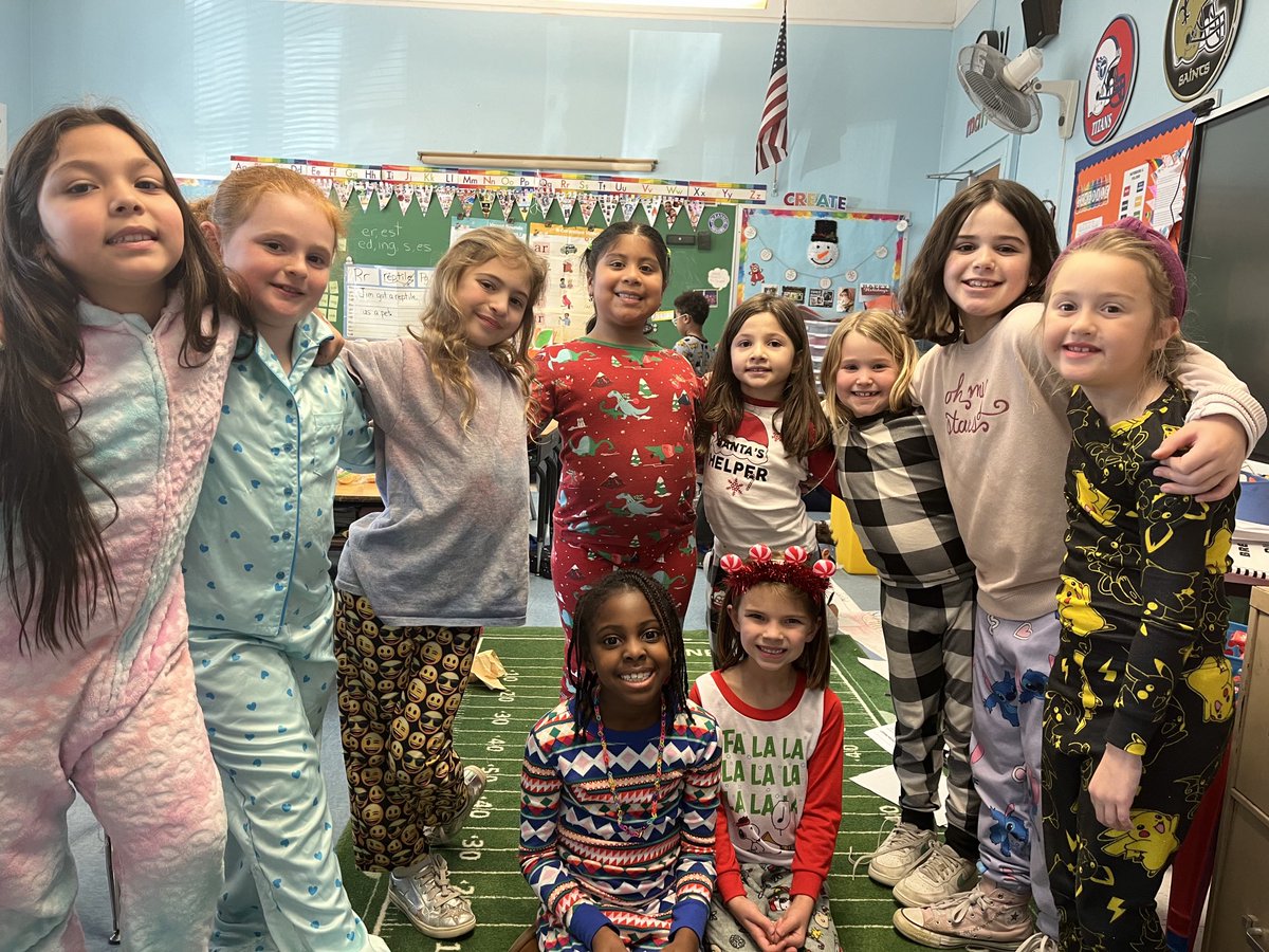 Lots of fun during Pajama Day! ⁦<a href="/OSchool4/">School 4</a>⁩