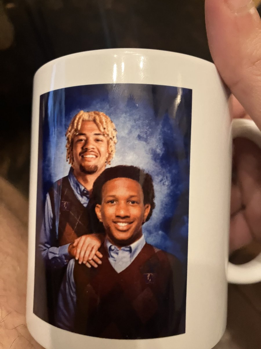 LukeMounger's tweet photo. @JackMcCauley_ @UW_Football Steve stole mine so I’ll share what I just got for my work secret Santa gift 😂😂 https://t.co/LQuNf0YSJr