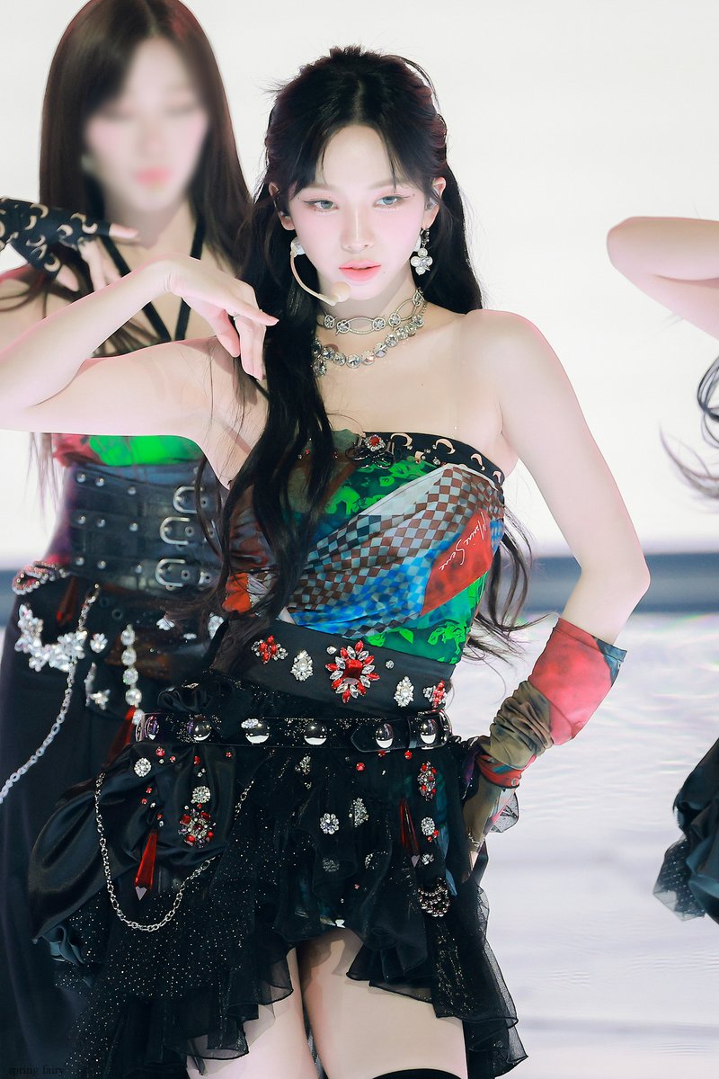 SpringFairy0411's tweet image. 231215
#aespa #에스파 #KARINA #카리나