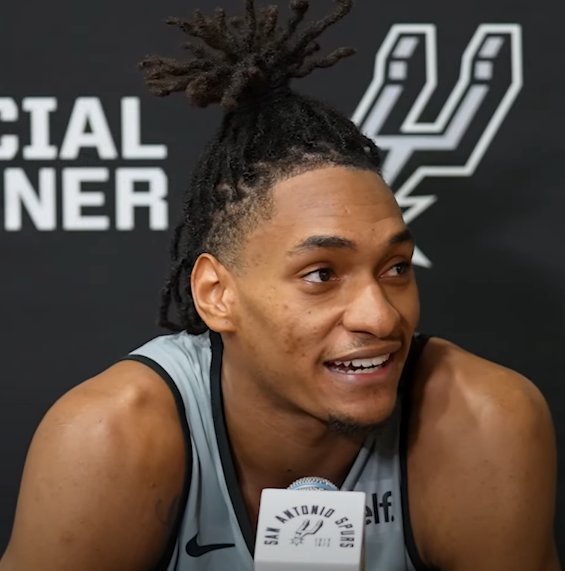 SpursCulture's tweet photo. Devin Vassell tonight:

36 PTS 
6 REB
2 AST
1 STL
1 BLK
64.2 FG% (12/19)
50.0 3P%  (5/10)

Star in the making💫 https://t.co/Fe5nPEYX04