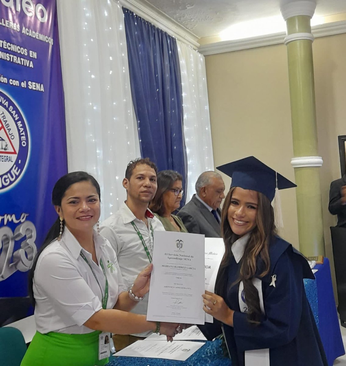ylromeroSub's tweet photo. En la IE San Mateo en el municipio de #Magangue se certificaron 67 aprendices como Técnicos en Asistencia Administrativa #Ccys @SENAenBolivar los acompañó la lider @KDCARRIAZO y los instructores Manuel Rodriguez y Nasly Castro #DoblementeTitulados https://t.co/QWtIjTLcMP