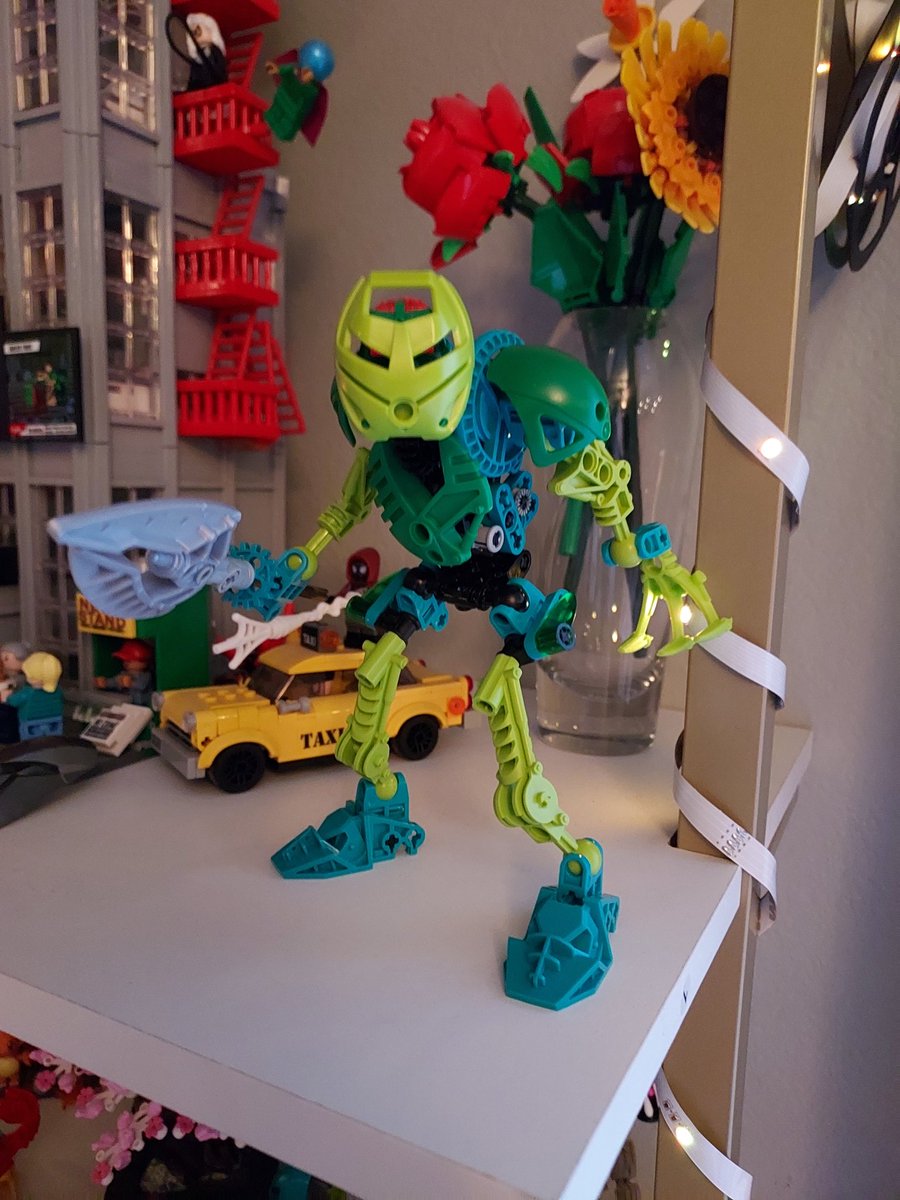 fanofbionicle's tweet photo. some mocs ive made recently
#lego #bionicle https://t.co/ZI5NXqkVjy