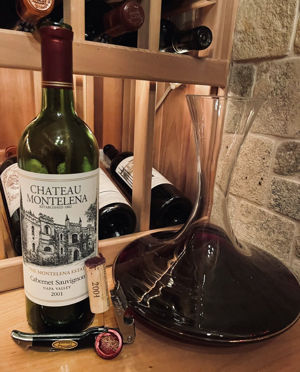 Going with one of my favorite and always reliable estates, #ChateauMontelena. This 2001 is nicely balanced with beautiful black fruit, a bit of pepper/spice and good acidity. #NapaValley #Wine